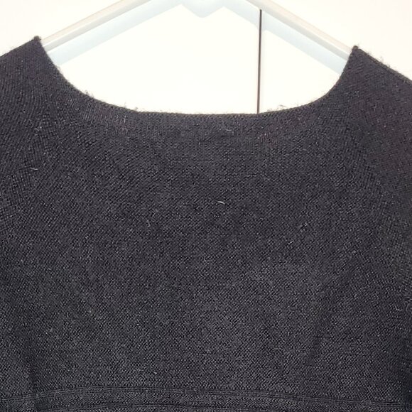 Vintage Giorgio Armani Black Wool Sweater with Ribbed Waist Size EU 40 - Picture 5 of 5